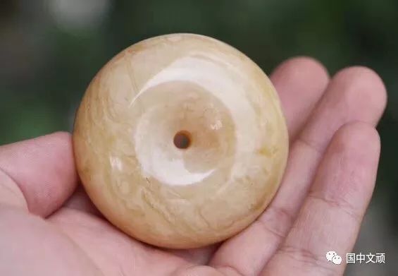 琥珀原石蜜蠟值錢嗎_琥珀蜜蠟原石_琥珀原石蜜蠟圖片