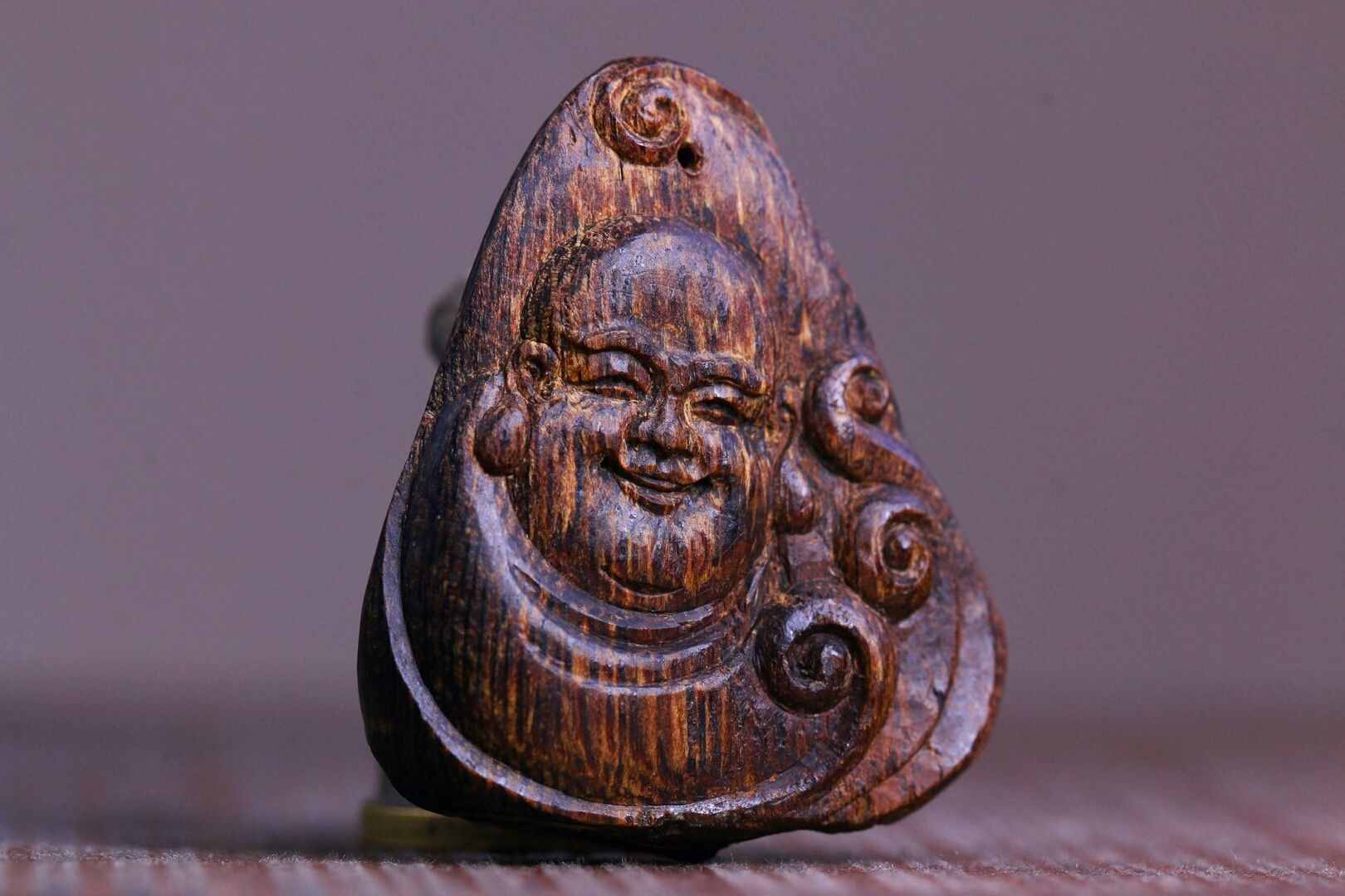 保養(yǎng)沉香手串要上油嗎_沉香手串日常保養(yǎng)_沉香手串怎么保養(yǎng)