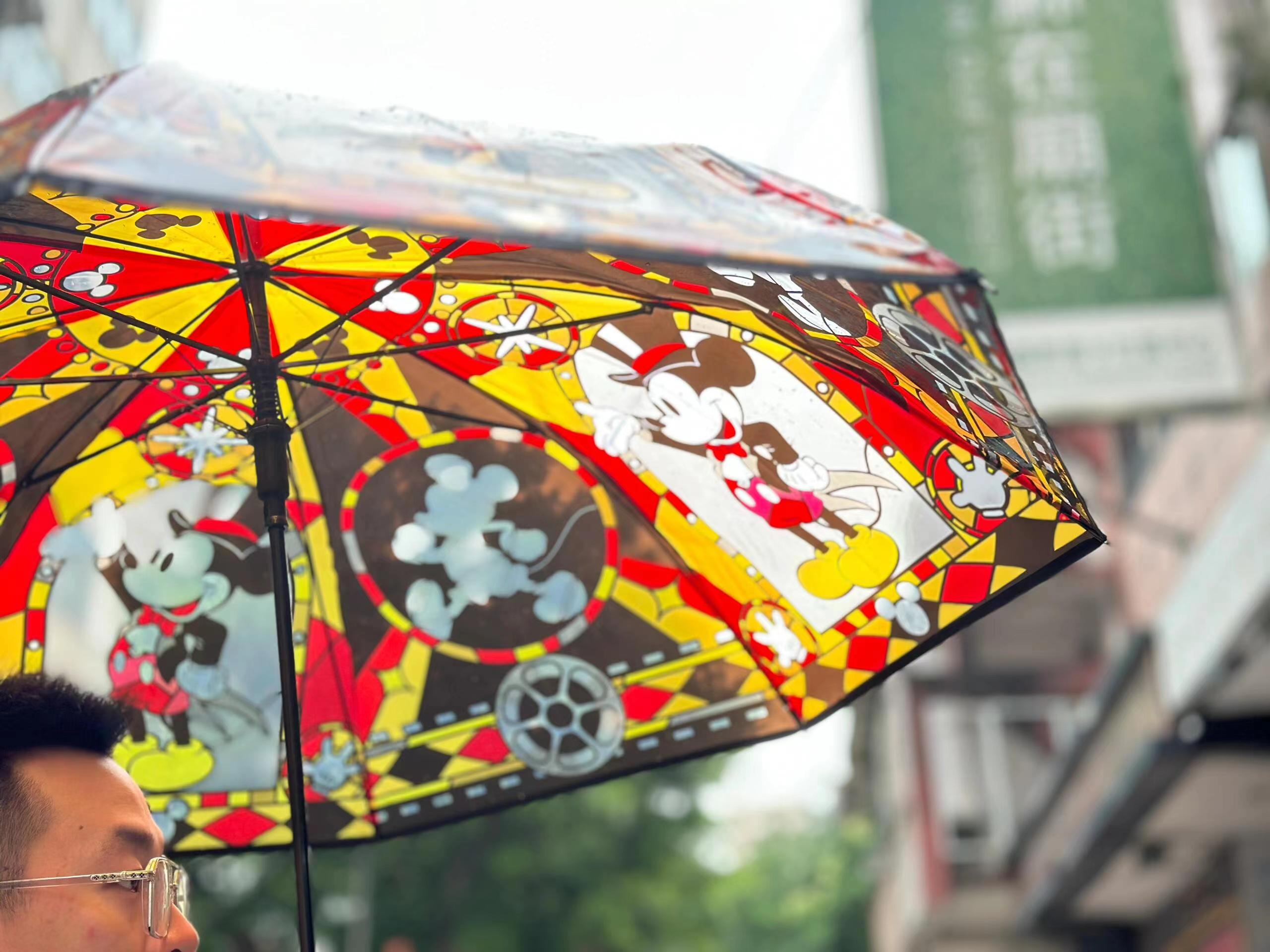 可以送閨蜜玫瑰花嗎_閨蜜送玫瑰花可以送多少朵_閨蜜送玫瑰可以嗎